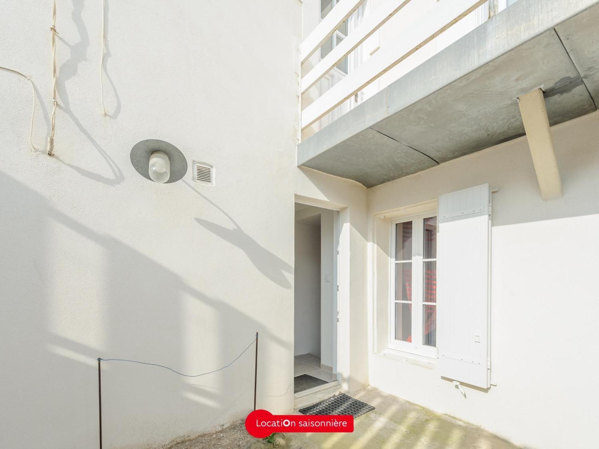 Appartement T2 A 50M De La Plage Avec Cour, Wifi Et Equipements Bebe - 4 Pers, Chatelaillon-Plage - Fr-1-535-17 Kültér fotó